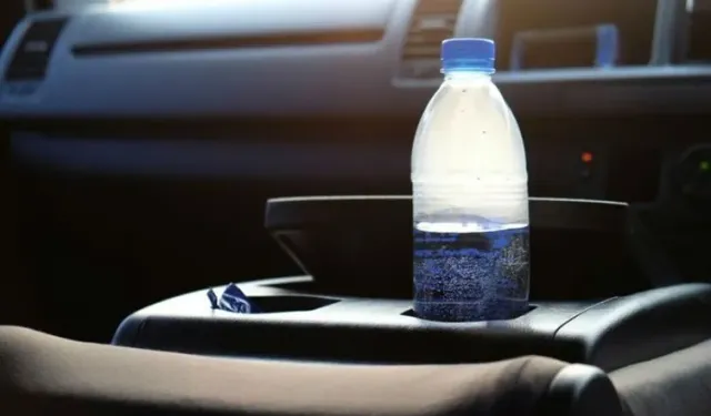 Uzmanlar Uyardı Araç İçindeki Plastik Şişeler Tehlikeli