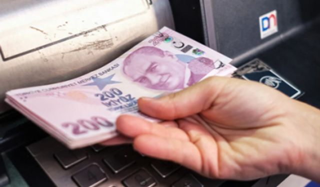 Türkiye’de Faaliyet Gösteren Dev Banka Şube Sayısını Azaltıyor