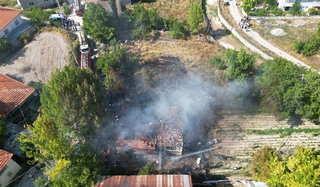 Isparta'da bir evde çıkan yangın söndürüldü