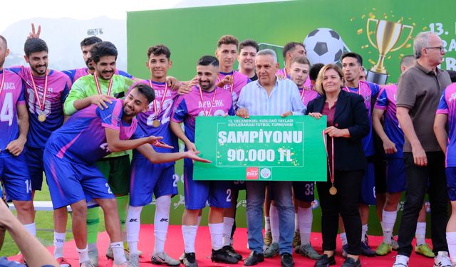 Karaisalı'da düzenlenen futbol turnuvası sona erdi