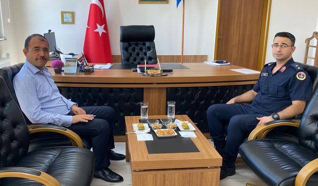 Kaymakam Erdinç Dolu’dan Jandarma Komutanı Kara’ya Ziyaret