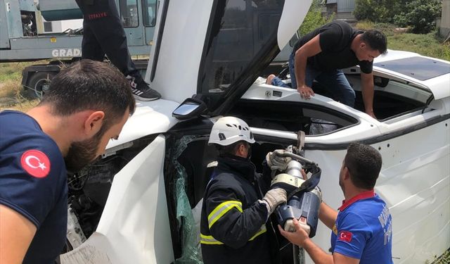 Osmaniye'de otomobil ile hafif ticari araç çarpıştı, 1 kişi öldü, 1 kişi yaralandı