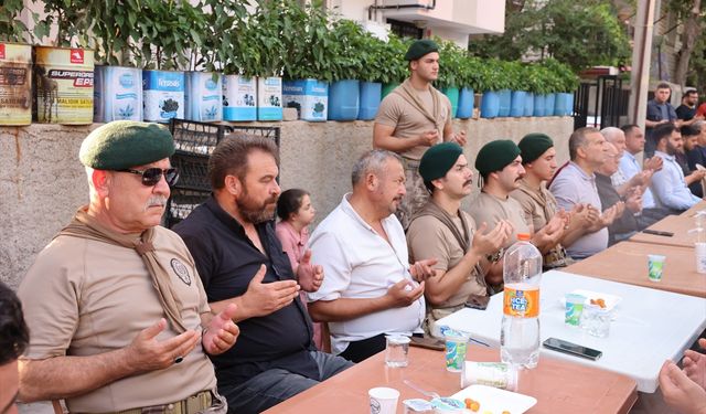 Pozantı'da şehit özel harekat polisi Erhan Konuk için mevlit okutuldu