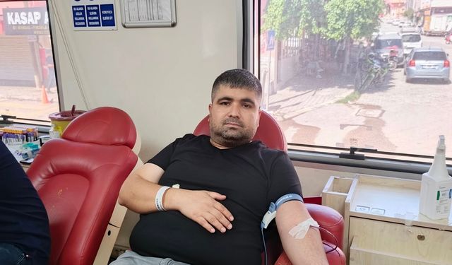 Toprakkale İlçe Başkanı’ndan Kızılay’a Kan Bağışı