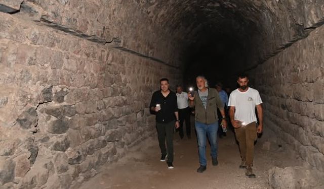 Toprakkale’de Kazı ve Restorasyon Çalışmaları Sürüyor