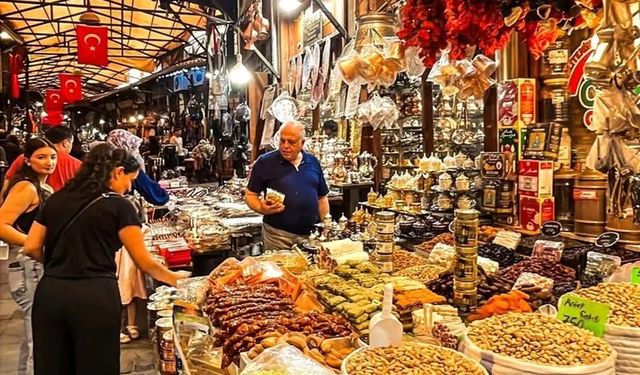 Gaziantep Bakırcılar Çarşısı’nda Zaman Duruyor