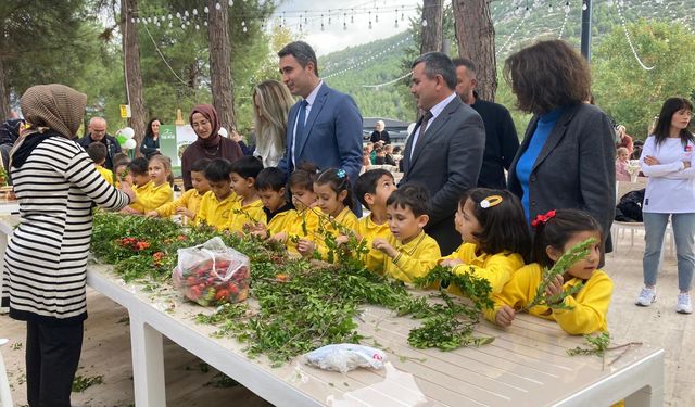 Bucak'ta 'Yeşil Vatan Benim Okulum Geleceğe Çare' etkinliği yapıldı