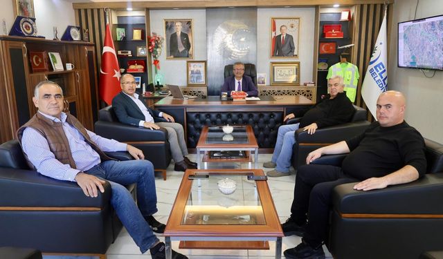 Ellek Belediye Başkanı Eski Başkanları Ağırladı