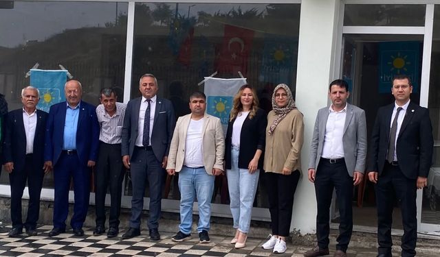 Toprakkale’de İYİ Parti’de Bayrak Değişimi