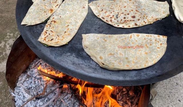 Osmaniye'nin Mis Kokulu Pazar  Sacın Üzerinde Gelenek Yaşıyor