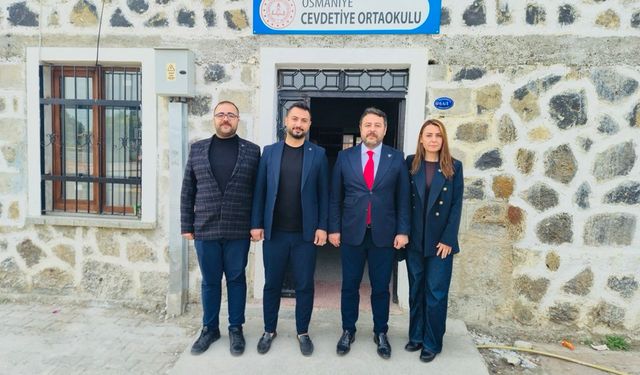 Başkan Türkmen, Köyündeki Öğretmenleri Ziyaret Etti