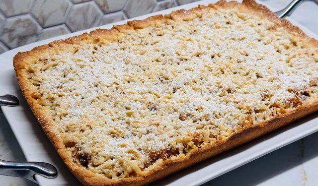 Ev Yapımı Elmalı Tart ile Çay Saatlerinize Lezzet Katın