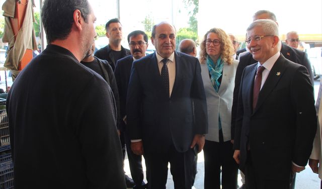 Gelecek Partisi Genel Başkanı Davutoğlu, partisinin Alanya ilçe kongresine katıldı