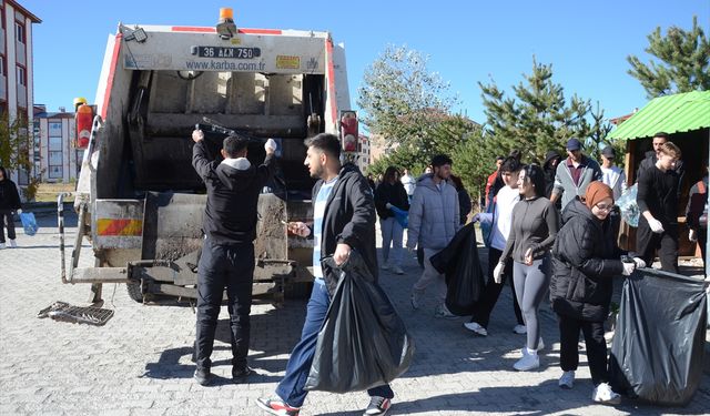 Kars'ta “Temiz çevre sağlıklı nesil” projesiyle öğrenciler çöp topladı