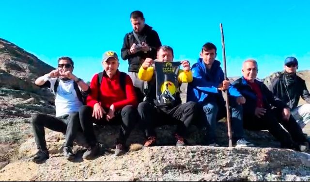 Osmaniyeli Dağcılar Öğretmenler Günü İçin Zirvede