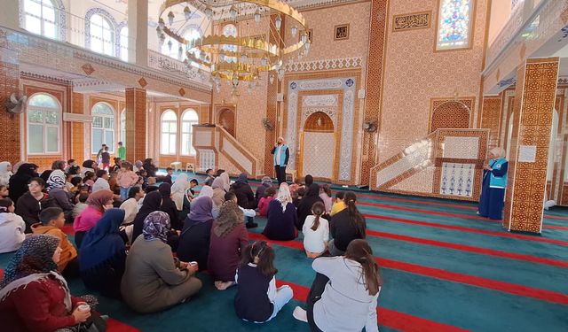 Osmaniye’de Yetimlere Destek: ‘Unutursan Yetim Kalır’