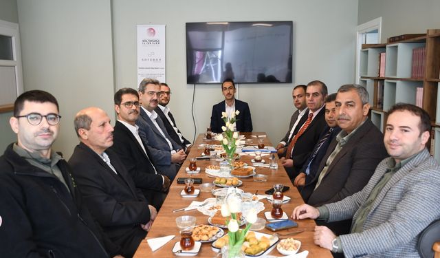 Adana'da 'Sayeban Gençlik Kitap Kahve' projesi hizmete girdi