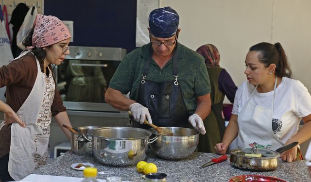 Antalya'da çölyak hastalarına 'Glutensiz Mutfak Eğitimi' verildi