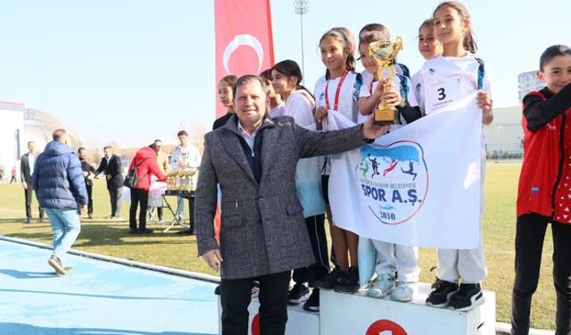 Atatürk Koşusu Esentepe’de Coşkuyla Gerçekleşti!