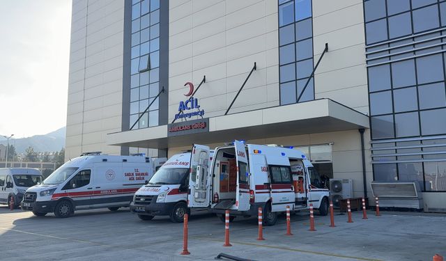 Burdur'da fabrikanın çatısından düşen işçi öldü