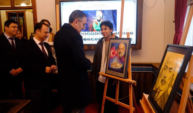 Burdur'da Mehmet Akif Ersoy temalı resim sergisi açıldı