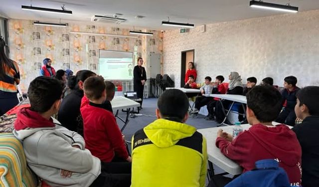 Gençlere Teknoloji Bağımlılığı Semineri!