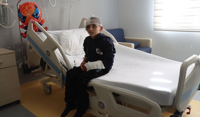 Hatay'da toprağa gömülü halde bulunan 10 yaşındaki çocuğun tedavisi sürüyor