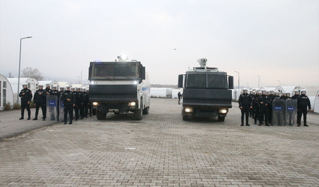 Kahramanmaraş'ta polislerce izinsiz gösteriye müdahale tatbikatı yapıldı