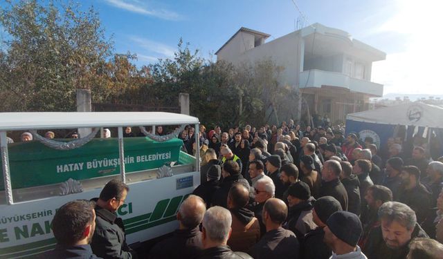 Kayıp balıkçının KKTC sahilinde bulunan cenazesi Hatay'da defnedildi