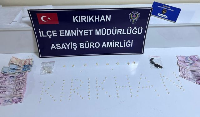 Kırıkhan ilçesinde 148 uyuşturucu hap ele geçirildi