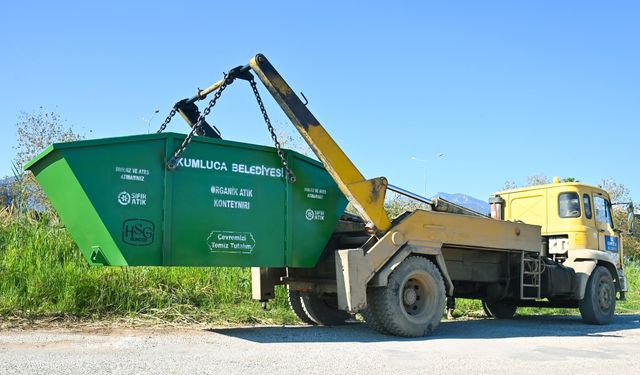 Kumluca'da sebze ve sanayi atıkları için konteynerler konuldu