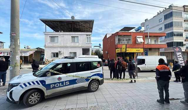 Mersin'de 3 kişiyi tabancayla öldüren zanlı polis ekiplerince vurularak yakalandı