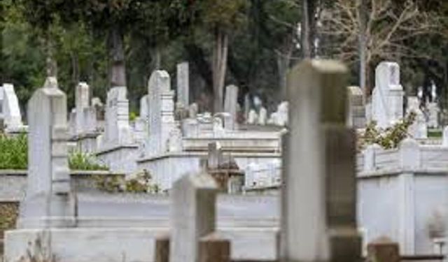 İstanbul’da Mezarlık Ücretlerine Şok Zam!
