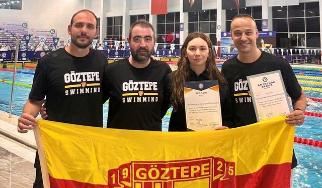 Milli yüzücü Derin Akar, Antalya'daki şampiyonada 11 yıllık Türkiye rekorunu kırdı