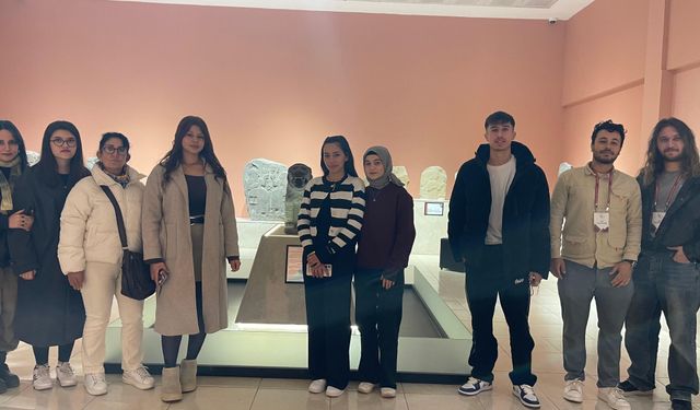 OKÜ Arkeoloji Öğrencilerinden Kahramanmaraş Müzesi’ne İnceleme Gezisi