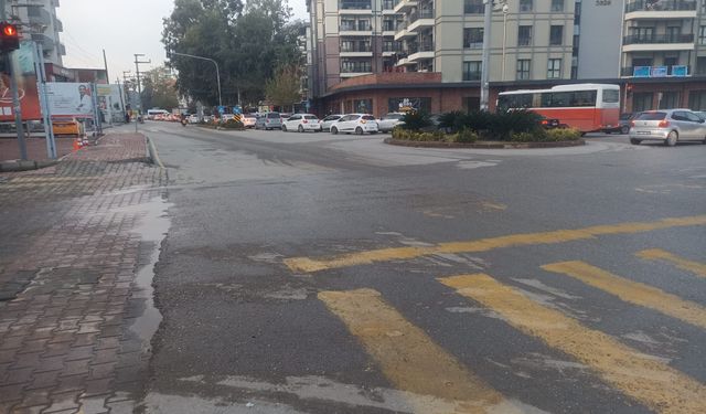 Osmaniye'de Atatürk Caddesi’nde Sabah Trafiği Kilitlendi