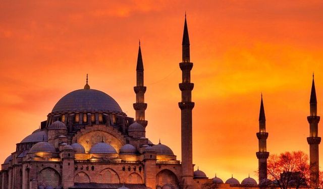 Mevlid Kandili ne zaman, hangi gün, oruç tutulur mu?