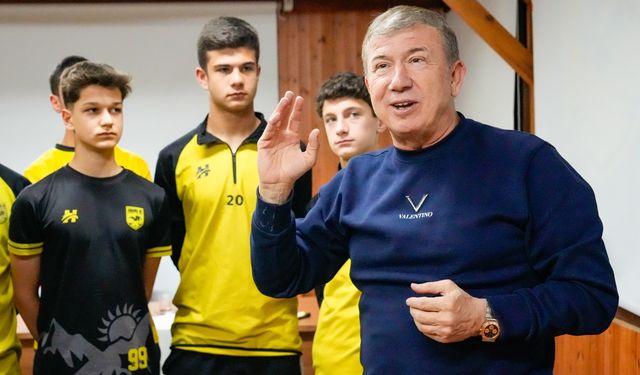 Tanju Çolak’tan Adana 01 FK Altyapısına İlham Veren Ziyaret