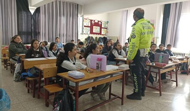 Erzin’de Miniklere Polislerden Büyük Ders!