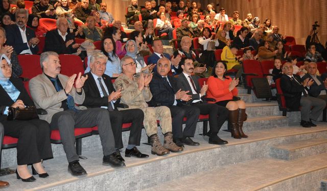 Belen ilçesinde düzenlenen etkinlik ozan ve şairleri buluşturdu