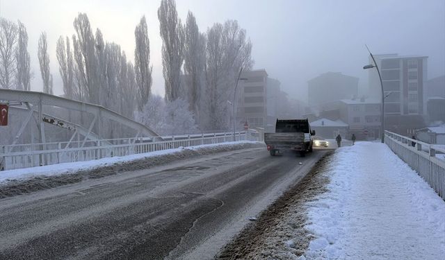 Doğu Anadolu'da 5 ilde 147 yerleşim yerine ulaşım sağlanamıyor