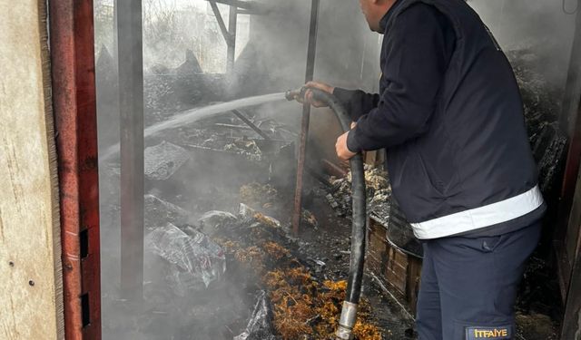 Düziçi’nde Ev Yangını Kiler ve Balkon Küle Döndü