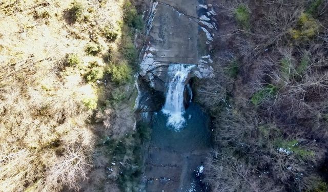Gölalan Şelalesi kışın da ziyaretçi ağırlıyor
