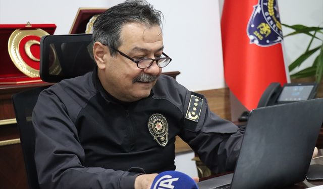 Hatay İl Emniyet Müdürü Yılmaz, AA'nın 'Yılın Kareleri' oylamasına katıldı