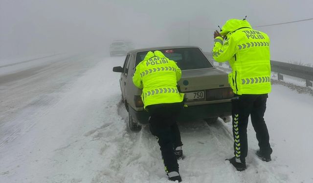 Hatay’da Kar Yağışı Ulaşımı Olumsuz Etkiledi