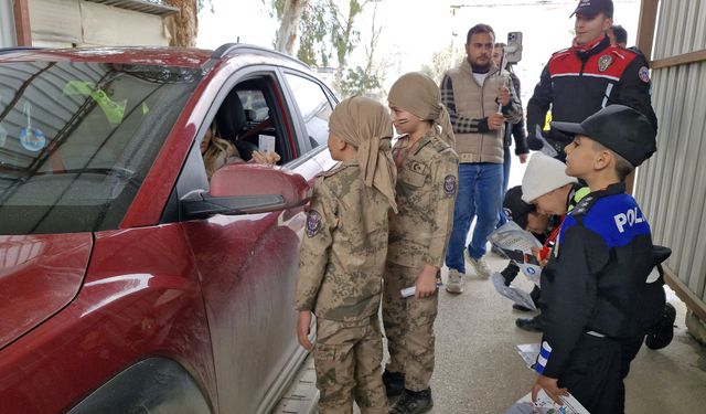 Hatay'da öksüz ve yetim çocuklar trafik denetimine katıldı