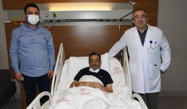 Karaciğer hastası, Adana'da ablasından yapılan nakille hayata tutundu