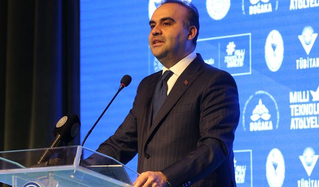 Kacır, Kahramanmaraş'ta anahtar teslim töreninde konuştu