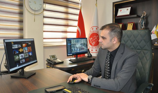 Silifke Cumhuriyet Başsavcısı Ahmet Akyıldız, AA'nın 'Yılın Kareleri' oylamasına katıldı