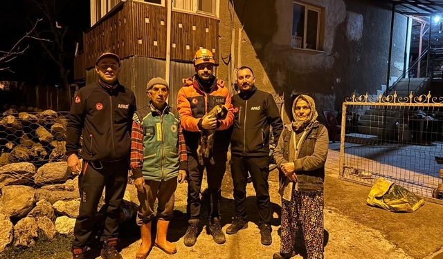 Ağlasun'da su kuyusuna düşen oğlak AFAD ekibince kurtarıldı